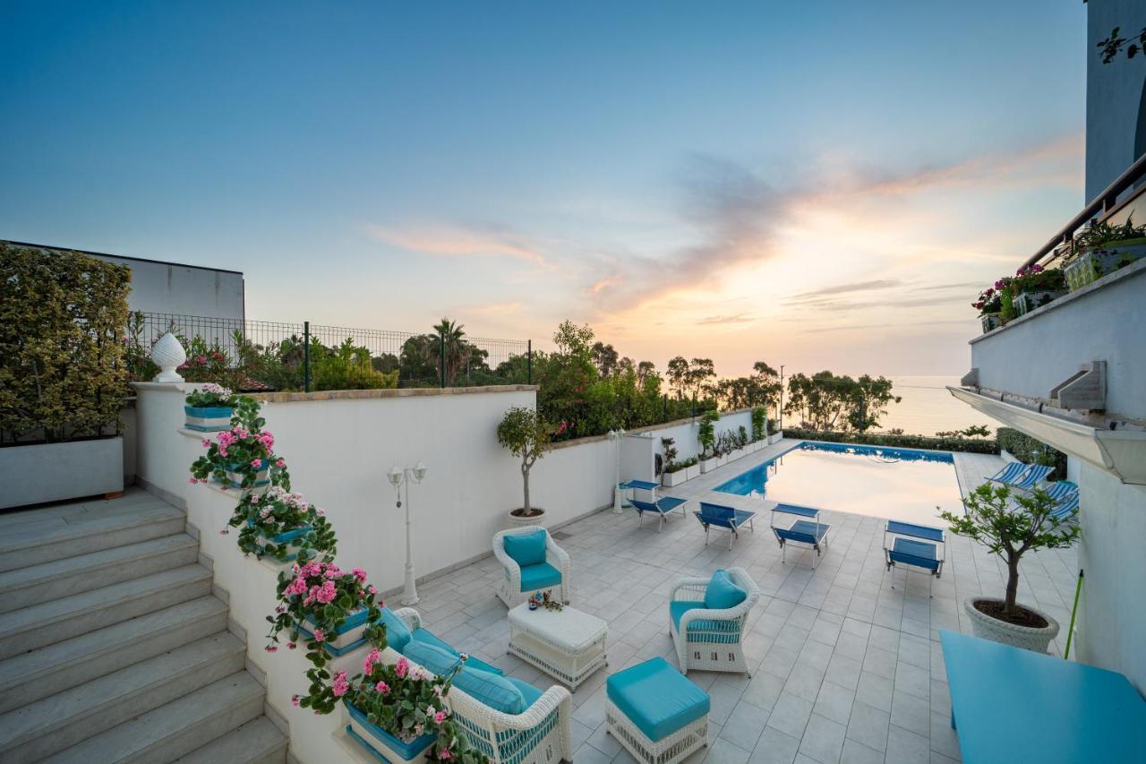 Almare B&B Crotone Exterior photo